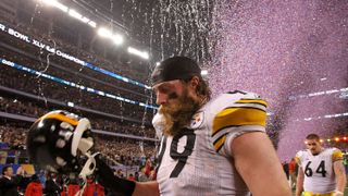 Steelers' Brett Keisel Had Packers' Daryn Colledge Thinking He Had Lost Super Bowl XLV With A Costly False Start  (Steelers News). Photo by Ronald Martinez / Getty Images